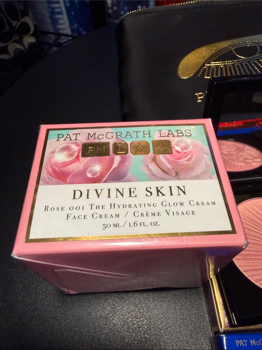 Pat McGrath Peach Pink Blush & Warm Eyeshadow Palette with Gold-Stamped Pouch - Picture 3 of 7
